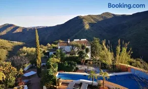 Finca Los Arcos Bed and Breakfast Comares Malaga - Image 3