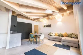 Nuova Luxury Suite Chaligne - Image 4
