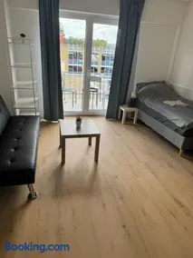 Zentrale Monteurwohnung Hindenburgstraße MG direkt an der Einkaufsgalerie - Image 1