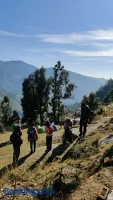 Cafe Himalayan Musaafir & Campsite Kareri - Image 3