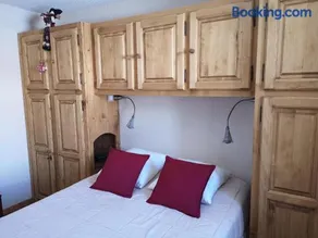 Grand T2 résidence avec piscine sauna - Image 3
