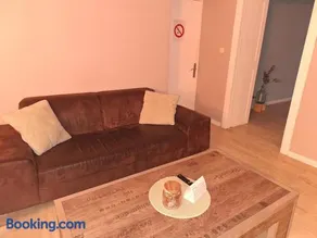 Cozy countryside apartment - Image 1