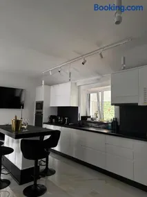The Comfort Suite - Image 3
