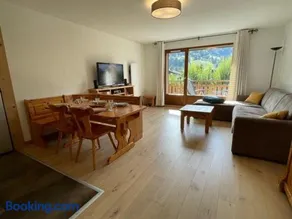 Spacieux 4 pièces avec parking et vue imprenable à Praz-sur-Arly - Image 1