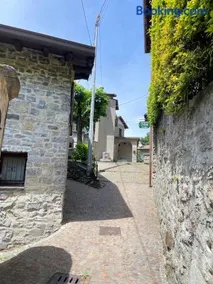 Bilocale con balconi vista lago vicino Varenna - Image 2