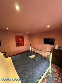 King Street Accomadation - Image 3