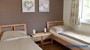 Sunseitn Apartments - Image 2