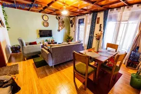 AlyChe Home - Image 1