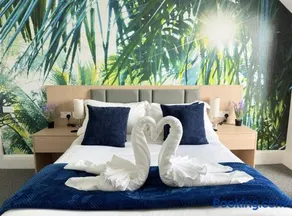 Atlantic House, Spectacular beach front luxury house, sleeps 22+ - Image 3