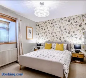 Chestnut Lodge - Image 4
