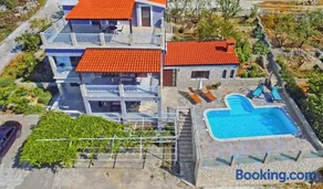 Seaside Villa near Trogir - Poljica - Image 2