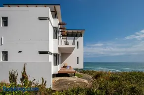Ontherocksbb Solar Powered Guesthouse And Ocean Lodge - Image 5