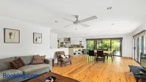 Beachside Oasis Pearl Beach - Image 2