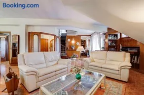The Elegant Penthouse - Ampio Attico con Posto Auto - Image 1