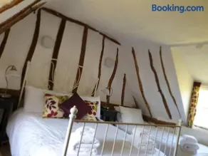 Entire Thatched Cottage - Image 4