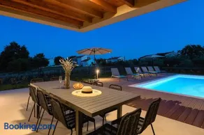 Villa arround Svetvincencenat with heated pool - Image 3