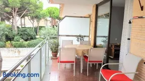 Apartamento a 150 metros de la playa en la Fosca - Image 1