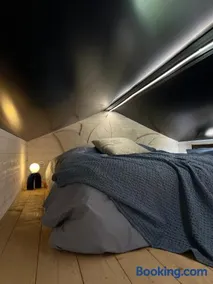 Tiny House au coeur d'une petite cité de caractère à Saulges - Image 1
