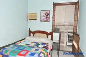 Casa com Quarto Duplo com Banheiro Privativo - Image 3