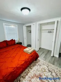 Spacious 5-Bedroom Family Home - Image 3