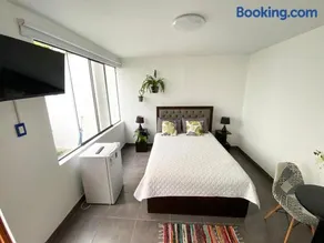 Hermosa habitación independiente cerca a Miraflores - Image 1