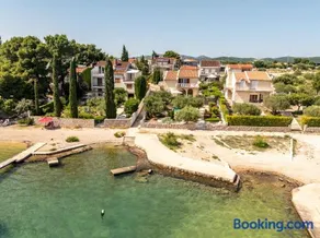 Villa On The Beach - Image 1