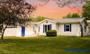 Kevins Place near PawPaw Lake - Image 1