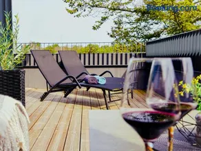 BellaVita Seaside Home - Image 2