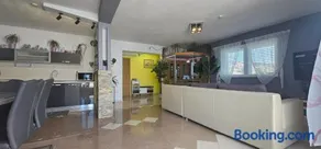 Luxury apartment MaLea with jacuzzi and sauna, by the sea - Image 2