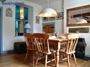 Church Walk Cottage - Image 3