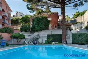 Wohnung mit Terrasse, Pool und Grill | Stadtblick - Image 2