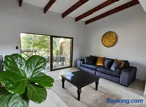Riverside Self-Catering Accommodation - Image 2