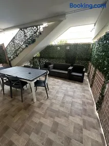 Appartamento in villa - Image 2