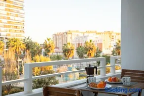 Apartamento Torre Cervantes, moderno, luminoso, a 5 min de la Playa - Image 1