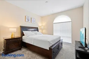 Lovely 2BR/2BA!5MIN to Disney! Angelstadium! HondaCenter. - Image 2