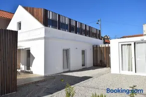 Fisherman's House - a boat ride from Lisbon - Image 1