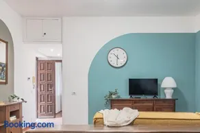 Al Civico 11, nel cuore della piazza principale di Lainate, minimal e confortevole, comodo per Rho Fiera Milano - Image 1