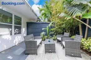 New Apt 2 Bed 2 Bath with Amazing PATIO - Image 2