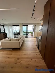 Ultra Luxury Beach Penthouse - Image 4
