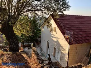 Peristeri Village House - Image 1