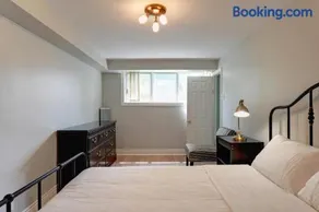 4 Beds Entire House Wifi Parking - Image 4