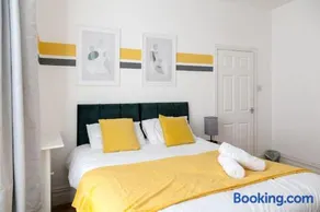 Premium 5BR Retreat - 8 Beds - Save 28 Percent Monthly - Image 2
