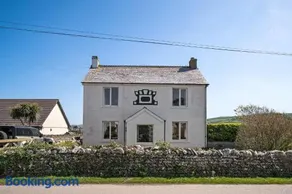 Spacious Home Private Parking & Garden Tintagel - Image 5