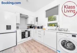 Sanderson Apartment by Klass Living Uddingston - Image 3
