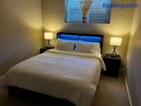 Cozy 2BR Getaway Quiet & Relaxing - Image 2