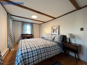 Quaint Renovated Single Family - Image 5