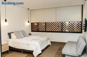Spacious apartment with Style and Natural Light - Image 4