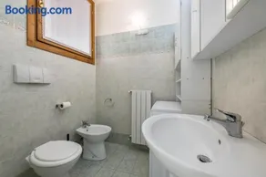 Acqua e Sole: Casa con Piscina e Area Solarium - Image 5