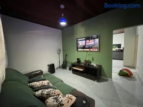 Casa espaçosa dentro de condomínio -até 8 hóspedes - Image 2