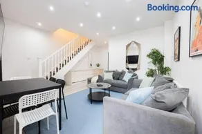 Stylish Didsbury Apartment - Walk to Train Station - Image 2